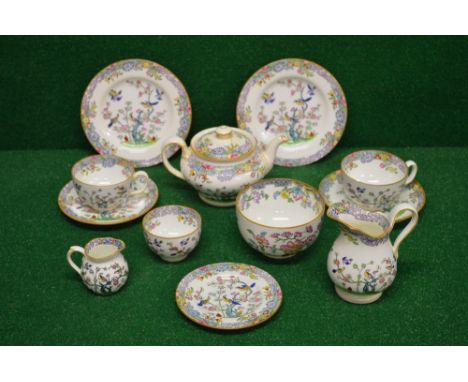 Quantity of Minton tea china to comprise: teapot, milk and cream jugs, two sugar bowls, five large cups and saucers, two smal