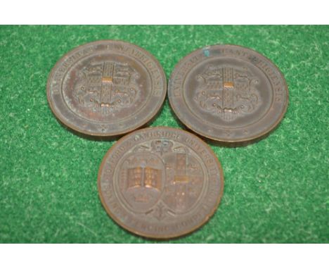 Early 20th century Oxford & Cambridge University medal for boxing and fencing competitions, presented for Fencing 2nd String 