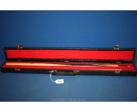 A cased two-piece Snooker Cue with facsimile of Steve Davis signature; Riley Prestige by Duffervin