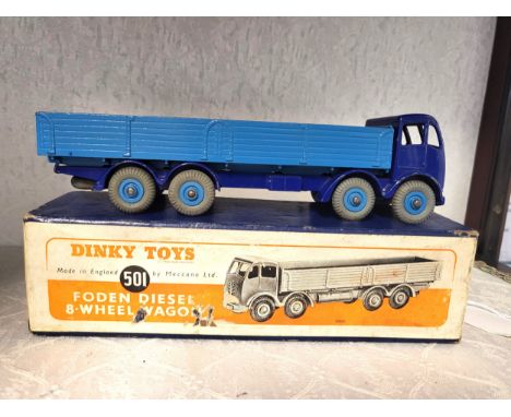 Dinky Toys two-tone blue 501 Foden Diesel 8-wheel wagon with original box (box slightly scuffing).