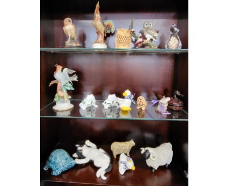 Ceramic bird figures including Capodimonte Cockrell, pair of Librasco frogs, poole turtle, Leonardo kitten, mouse, ducks, a p