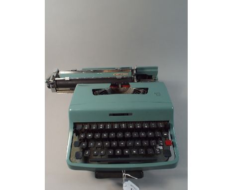 A Vintage Portable Typewriter, Lettera 32