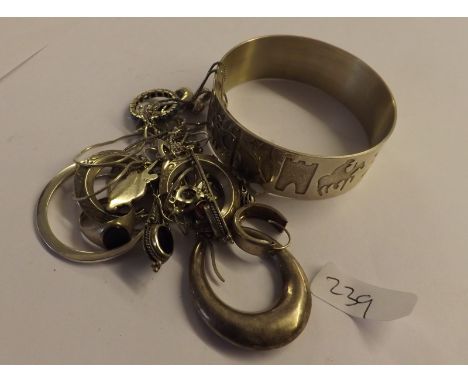 Modern silver engraved bangle etc 100g