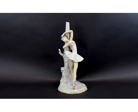 Lladro Ballerina Design Figural Lamp Base Attractive lamp base featuring female ballerina posing against a tree trunk. Height