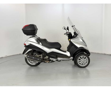 Registration: LG10XWD  VIN: ZAPM5910200002428  Mileage Showing: 16,000  Transmission: Automatic  MOT: 18/11/2025First registe
