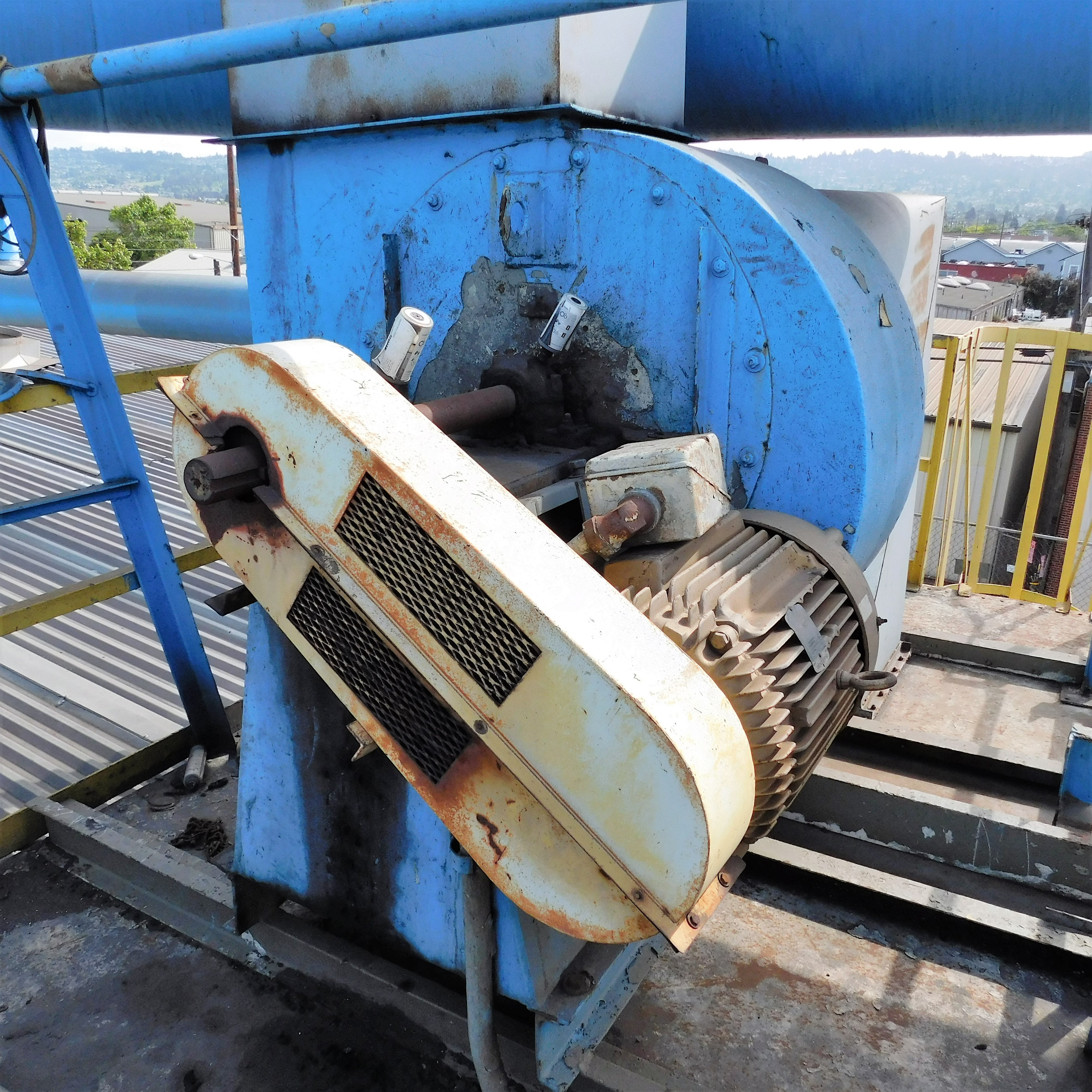 BAGHOUSE DUST COLLECTOR W/ TOP MOUNTED 40 HP BLOWER