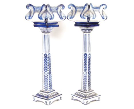 Thomas Forester &amp; Sons -&nbsp;T F S &amp; S Ltd - Phoenix Ware - A pair of early 20th Century antique porcelain jardineri
