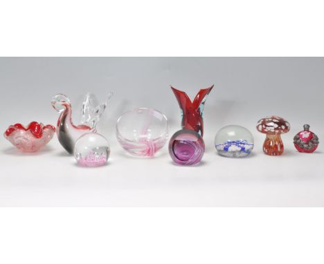 A collection of retro mid century studio art glass to include Murano type ashtray, tulip vase, swan figurine together with Mi