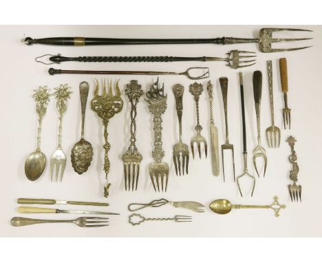 Toasting forks and miscellaneous flatware,comprising: four long toasting forks, eleven toasting forks of various form includi