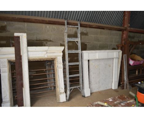 An aluminium extending ladder