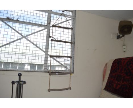 A ladder display