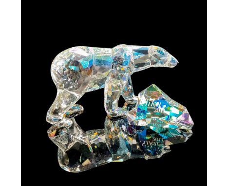 SCS annual edition lead crystal polar bear excellently crafted from crystal moonlight with jet crystal eyes and nose. Complem