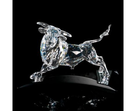 Beautifully detailed figural has onyx crystal eyes is a Limited edition 862 of 10,000. Swarovski backstamp. This item has a b