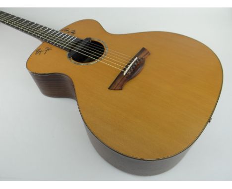 GORDON GILTRAP DELUXE ELECTRO ACOUSTIC GUITAR BY VINTAGE (VE2000DLX)designed by Master Luthier, Rob Armstrong &amp; Giltrap i