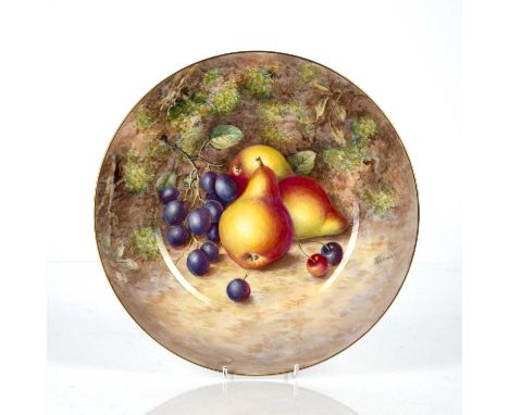 Royal Worcester cabinet platedecorated with still life of fruit, signed Freeman, printed mark to the reverse, 27cm acrossCond