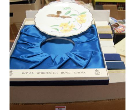 A quantity of Royal Worcester limited edition dessert plates, bird of Dorothy Doughty, boxed   Condition Report / Extra Infor