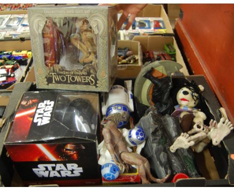 A large quantity of Sci-Fi and TV related items, to include Lord of The Rings Two Towers DVD gift set and figurine group 