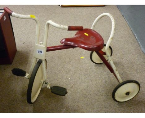 Child's possibly Triang vintage tricycle