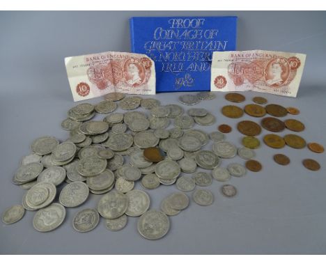 Collection of vintage British coinage and notes along with a 1982 decimal proof coinage set