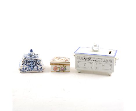 A Dresden porcelain oblong shape snuff box, painted vignette figures in a garden, after Watteau, 8cm; a Dutch delft blue and 