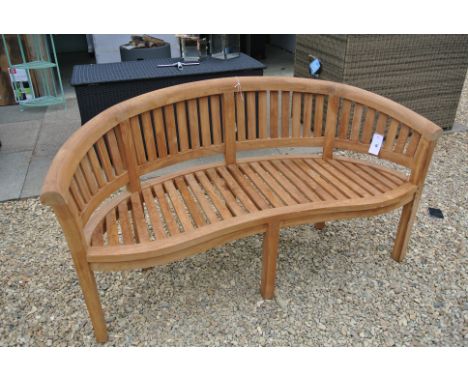 A Bramblecrest banana bench