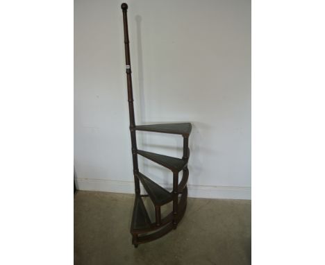 A mahogany four tread spiral library step - Height 173cm