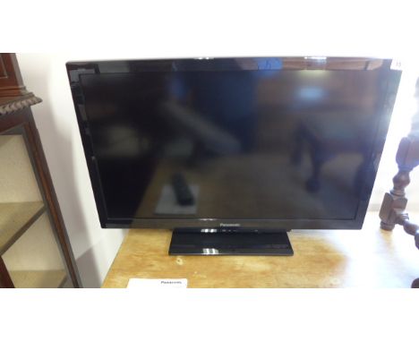 A Panasonic flat screen TV - model TX-L32CHBCondition report: In working order 