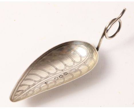 George lll silver leaf caddy spoon London 1807 approx 9cm overall   Condition Report   Click here for further images, conditi