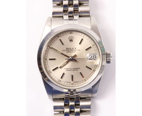 1980's Rolex Oyster Perpetual Datejust Superlative Chronometer mid size stainless steel wristwatch 31mm    Condition Report  