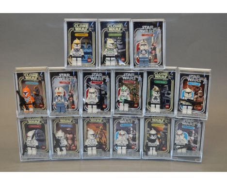 15 x Lego Star Wars minifigures, all Clone Troopers, including Pilot, Bomb Squad, Gunner, etc. VG, all contained in display b