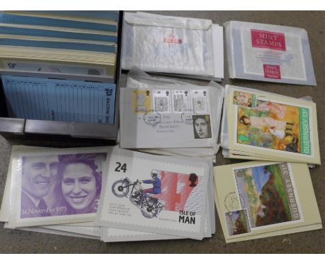 Approximately 300 original Post Office first edition postcards, without stamps and other stamps 