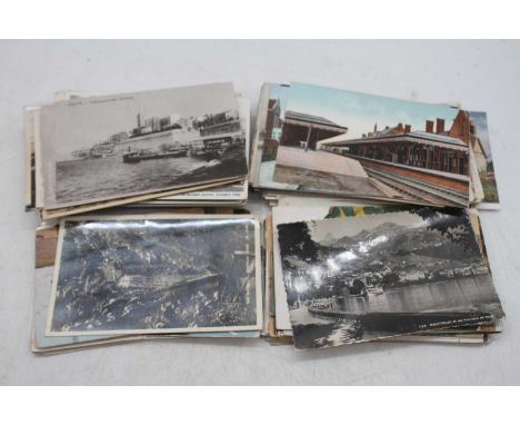 A collection of vintage postcards, to include topographical, advertising and humorous examples 