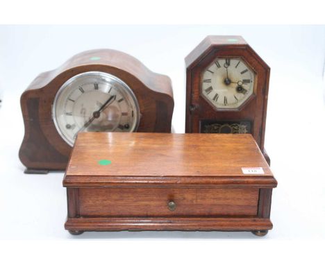 A late 19th century American mahogany cased mantel clock, having a painted wooden dial with Roman numerals and 30-hour moveme