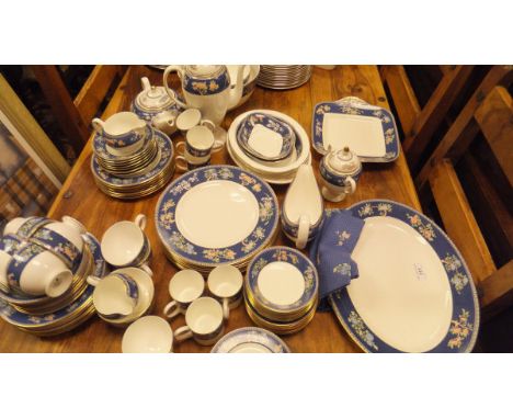 A Wedgwood "Blue Siam" dinner/tea service (approx 88 pieces) CONDITION REPORTS General wear and tear.  All appears to be firs