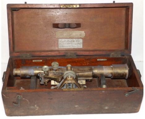 A boxed early 20thC 10" surveyor's level by W &amp; S Watts, London.