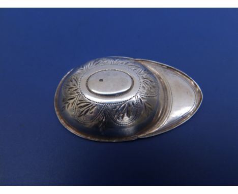 A Georgian silver jockey's hat caddy spoon, having bright cut festooning to both sides - Samuel Pemberton (maker's marks only