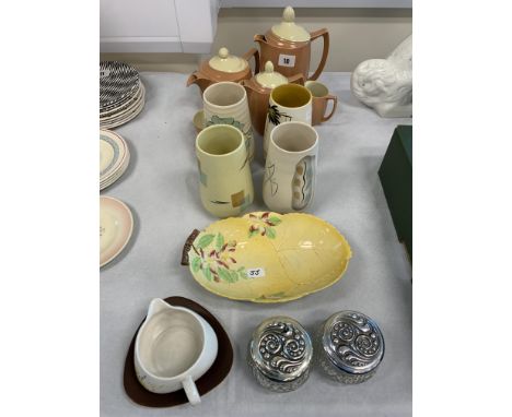 1950'S BRANKSOME CHINA ENGLAND TEA, COFFEE, HOT WATER, MILK AND SUGAR TOGETHER WITH 4 1950S ELLGREAVE ENGLAND HAND PAINTED VA