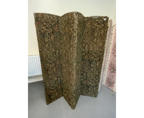 TAPESTRY SCREEN