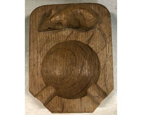 Robert Mouseman Thompson - oak ashtray with carved signature mouse, W10cm D7cm