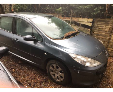 2006 PEUGEOT 307 GREY 1587cc  ( manual )KEYS & V5 PRESENTNO MOT MILEAGE 80501FROM DECEASED ESTATE