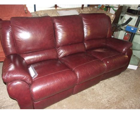 LAZYBOY 3 SEATER MANUAL RECLINER