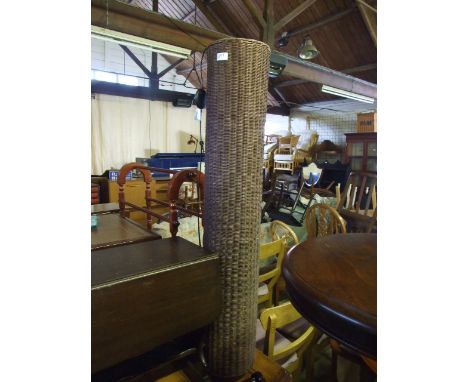 TALL WICKER LAMP