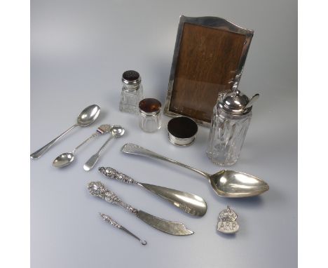 A small George V silver and tortoiseshell Pot, hallmarked London, 1919, of circular form, the lift off cover inset with torto