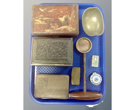 A tray containing trinket boxes including Japanese Meiji period lacquered example, metal snuff box, enamelled pot, 19th centu