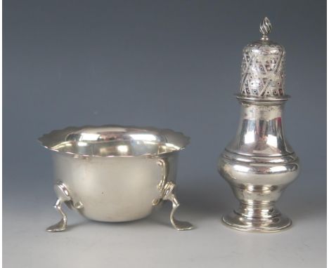 A George V silver sugar basin, maker Goldsmith &amp; Silversmiths Co Ltd, London, 1911, of circular outline with wavy edge bo