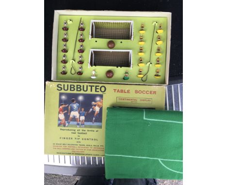 Subbuteo Football Memorabilia: Continental Club Edition 69/70 is very good and looks complete. C/W teams some incomplete plus