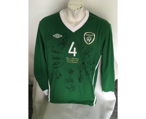 2010 Republic Of Ireland Fully Signed Match Issued Football Shirt: Long sleeve green number 4 shirt with match details sewn t