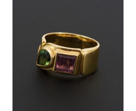 Ring mit Turmalinen                Gelbgold 750 gestempelt. Punze: CADEAUX.        Ringgröße 48.        5,7 g.               