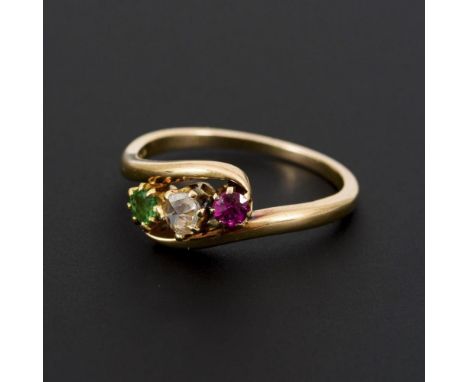 Jugendstil-Ring mit Smaragd, Rubin und Diamantrose                Gelbgold 585 gestempelt.        Ringgröße 52.        2,5 g.