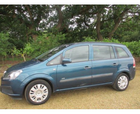 Make &amp; Model: Vauxhall Zafira Life MPVDate of Reg: DK57 WNRColour: Turquoisecc: 1598MoT: 15-02-2022Fuel Type: PETROLMilea